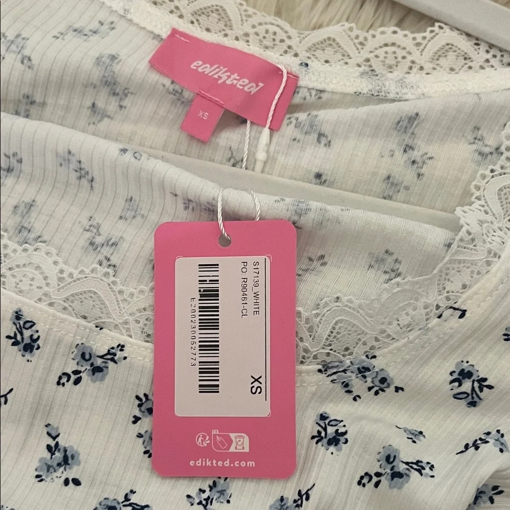 Edikted White and Blue Floral Lace Top - Picture 2 of 2